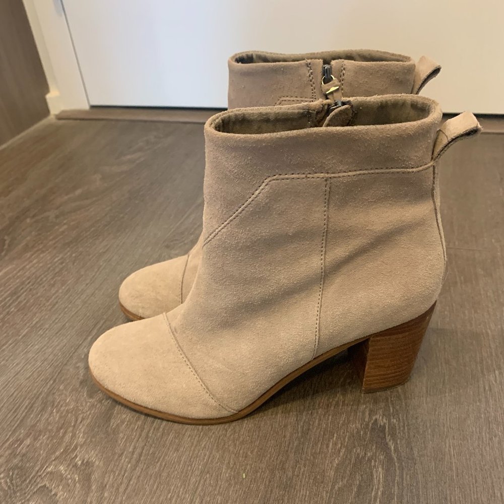 Booties - Picture 3 of 6